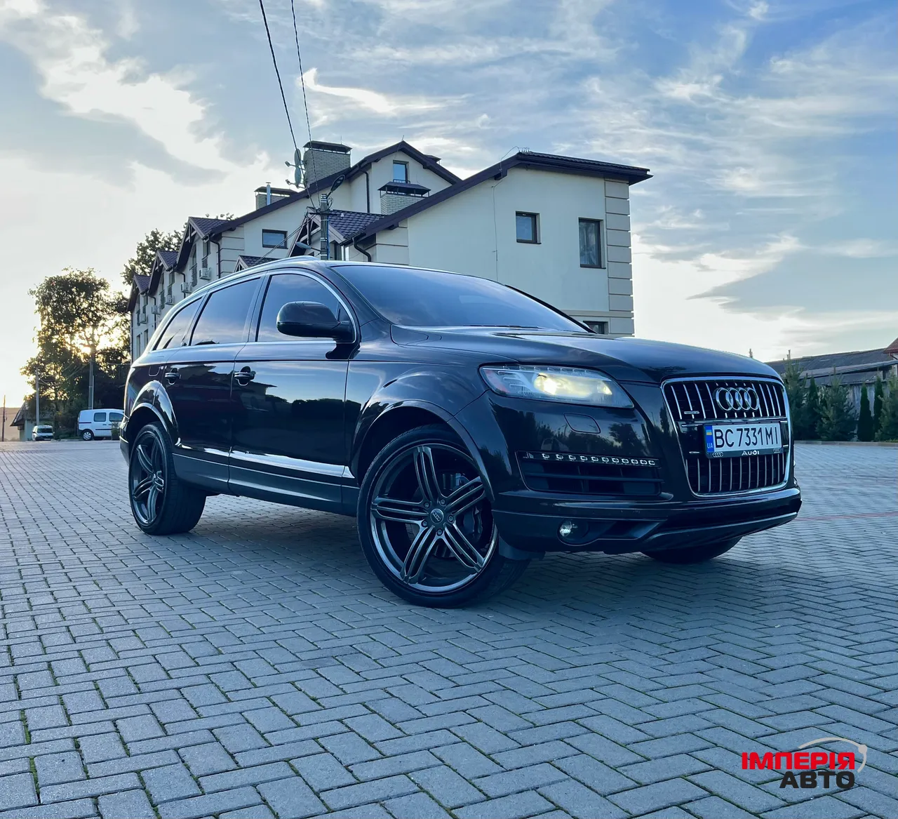 Audi Q7 - фото 4