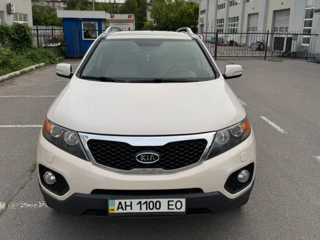 Kia Sorento - фото 1