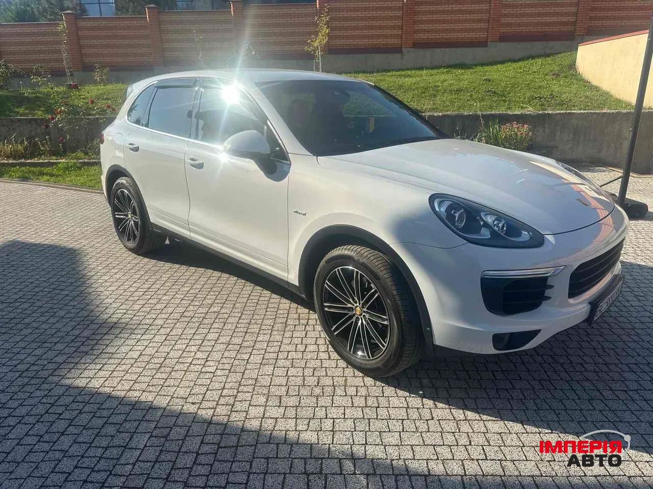 Porsche Cayenne - фото 1