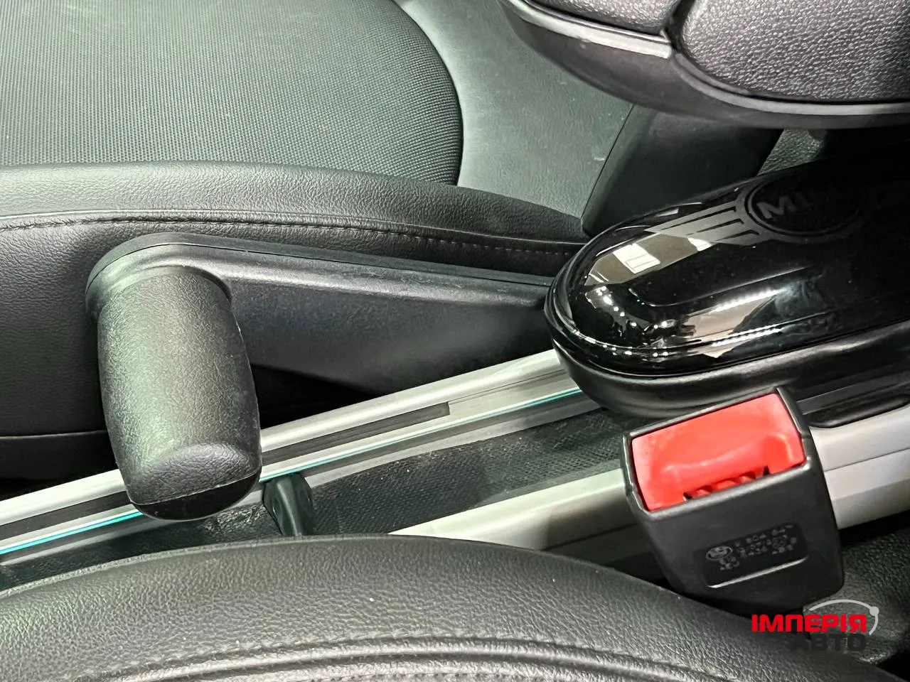 Mini Countryman - фото 10