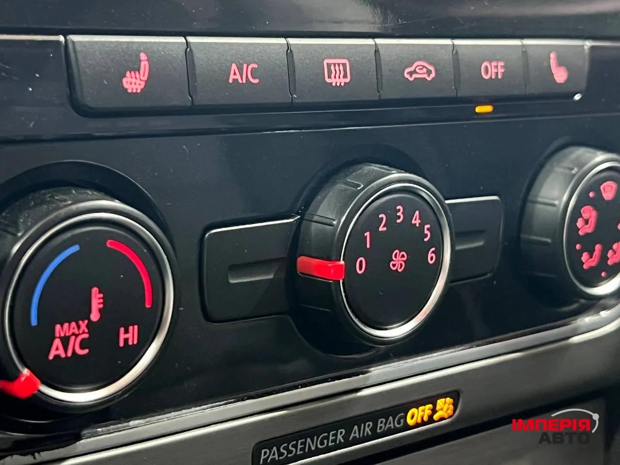 Volkswagen Passat - фото 25