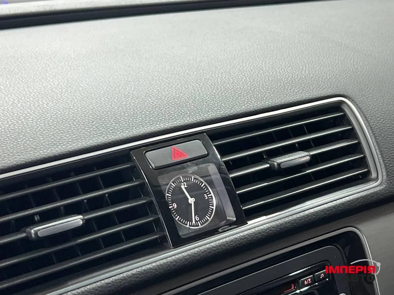 Volkswagen Passat - фото 20