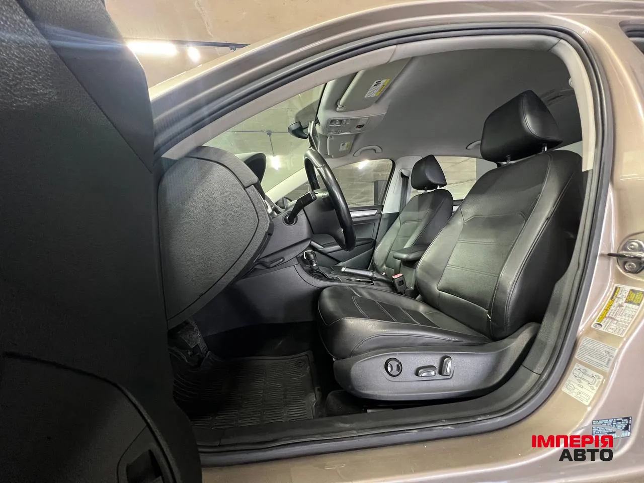 Volkswagen Passat - фото 12