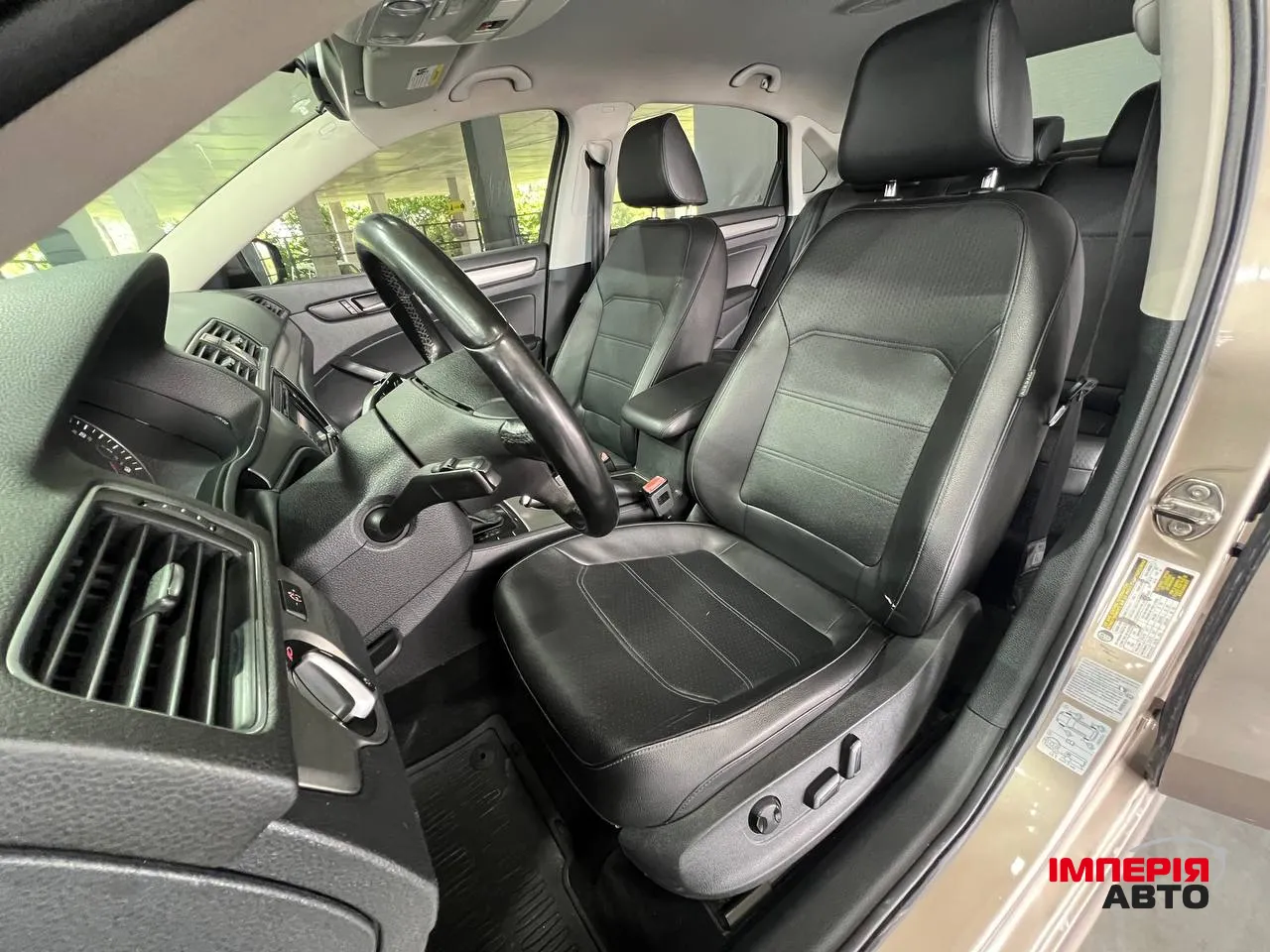 Volkswagen Passat - фото 13