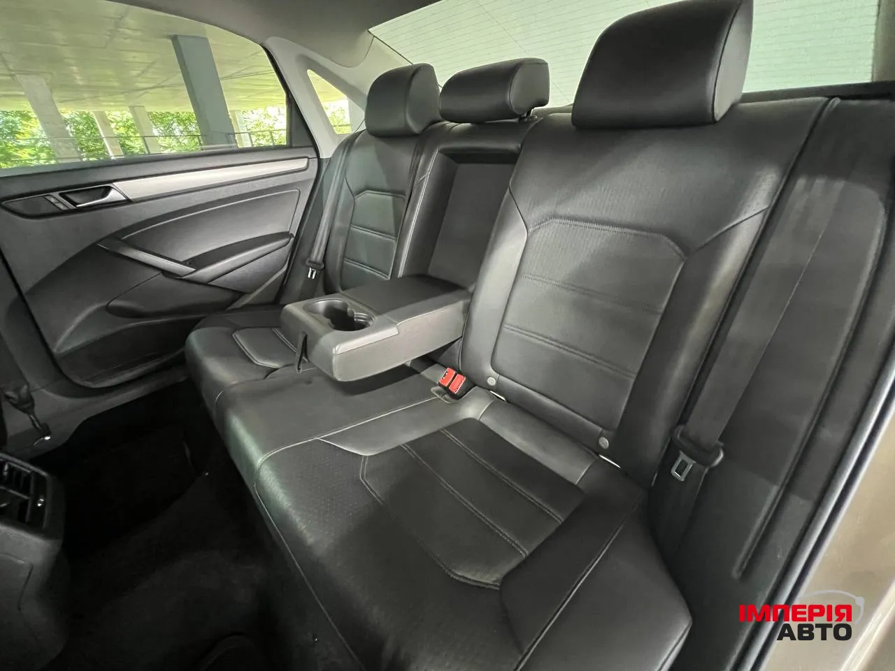 Volkswagen Passat - фото 30