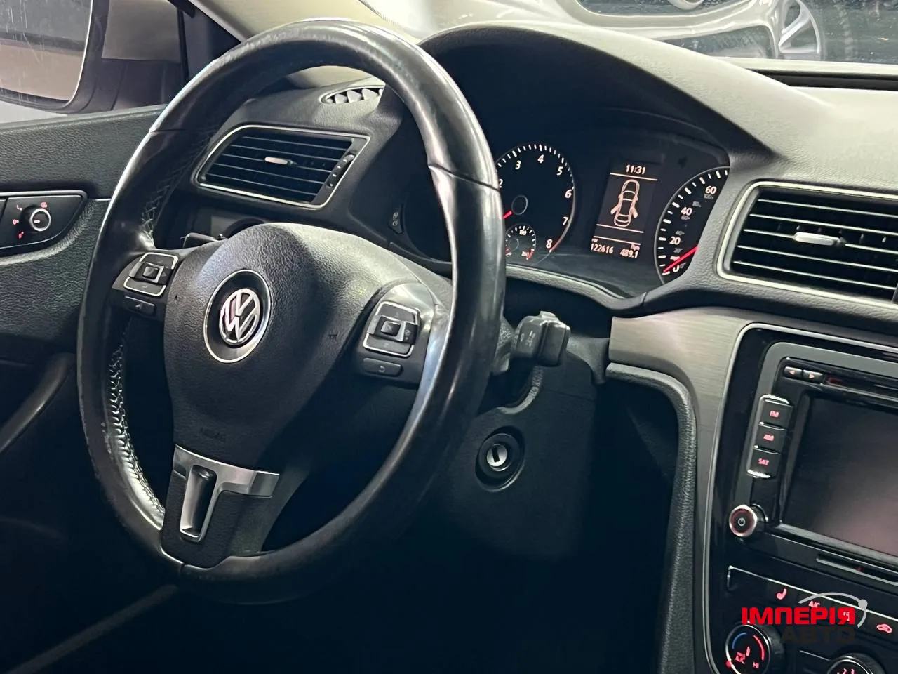 Volkswagen Passat - фото 18