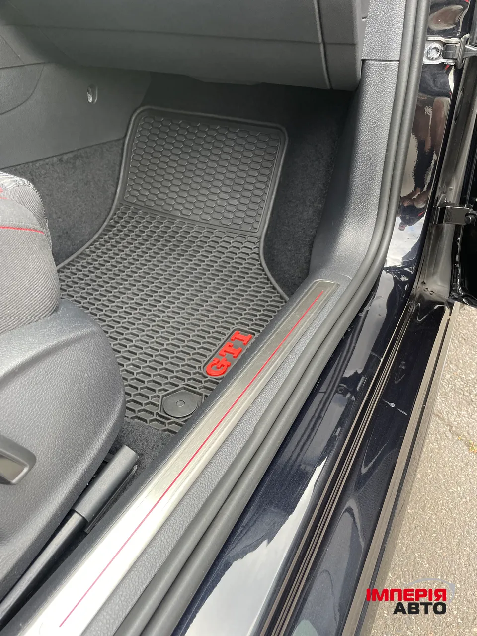 Volkswagen Golf GTI - фото 15