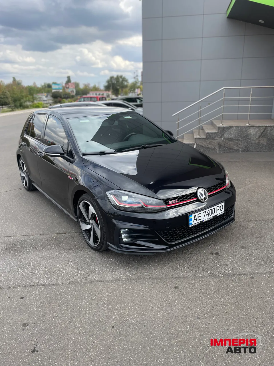 Volkswagen Golf GTI - фото 4