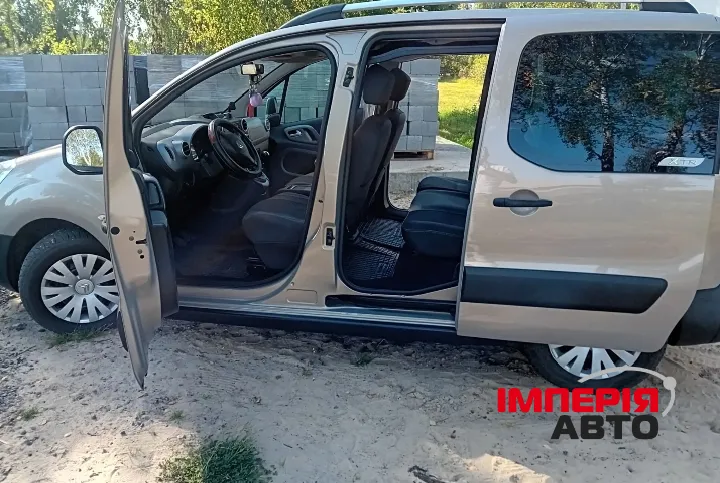 Citroen Berlingo - фото 2