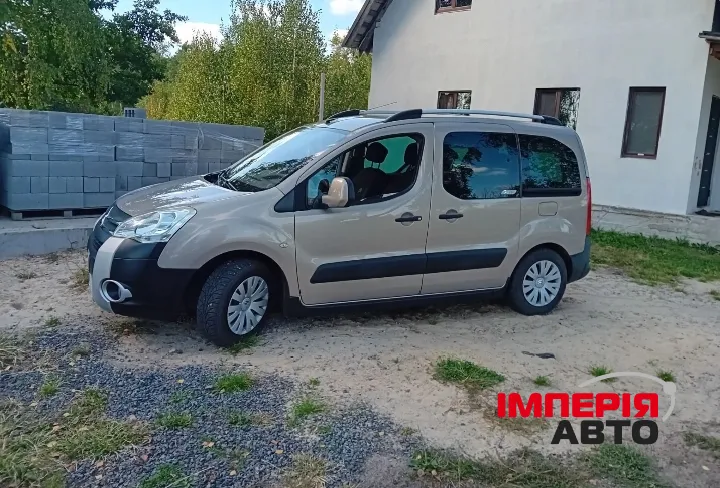 Citroen Berlingo - фото 1