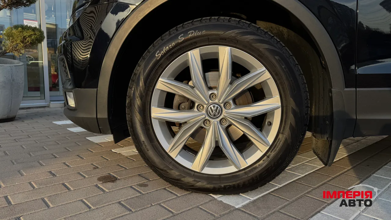 Volkswagen Tiguan - фото 16