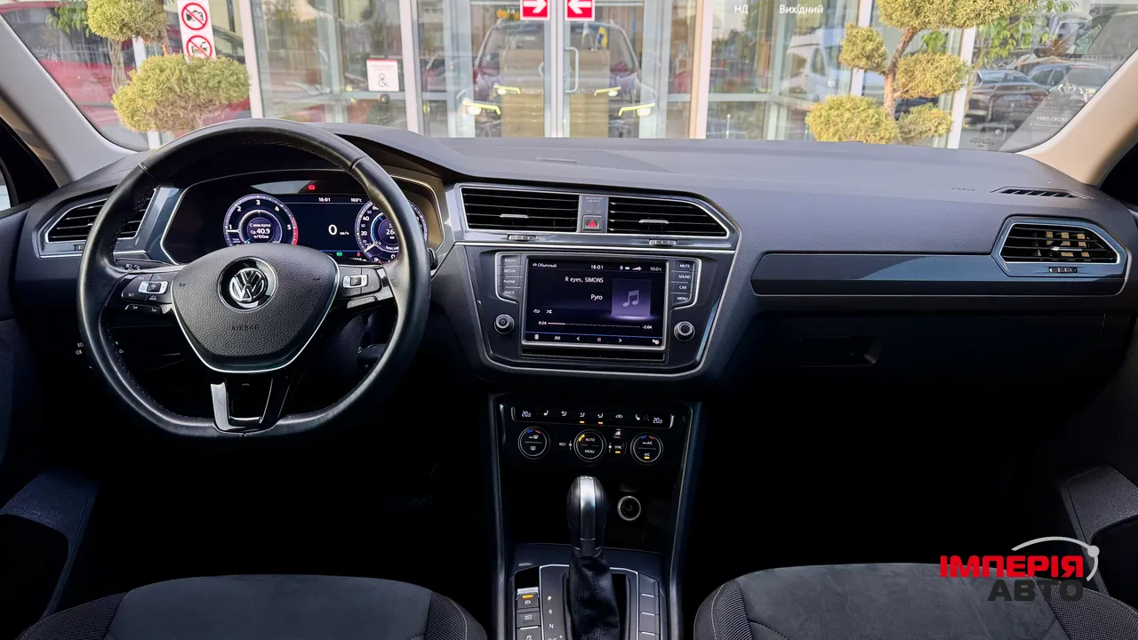 Volkswagen Tiguan - фото 24