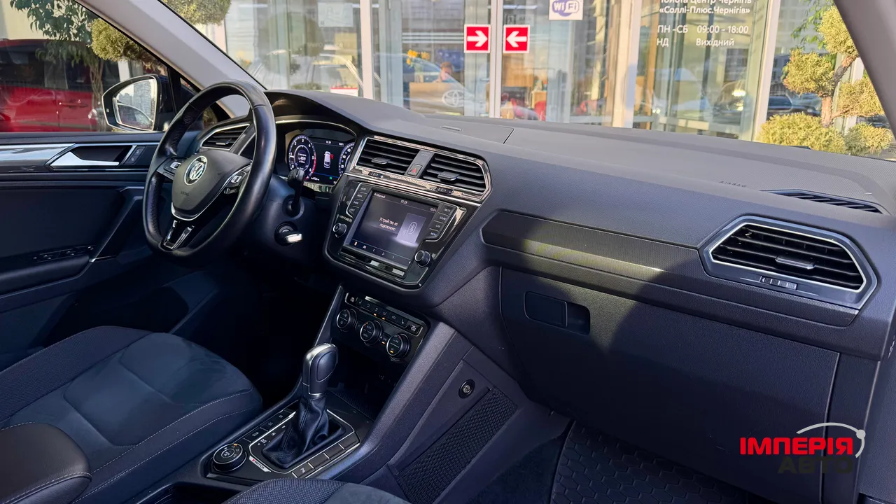 Volkswagen Tiguan - фото 19