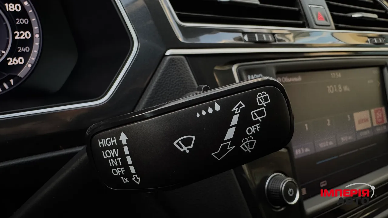 Volkswagen Tiguan - фото 28