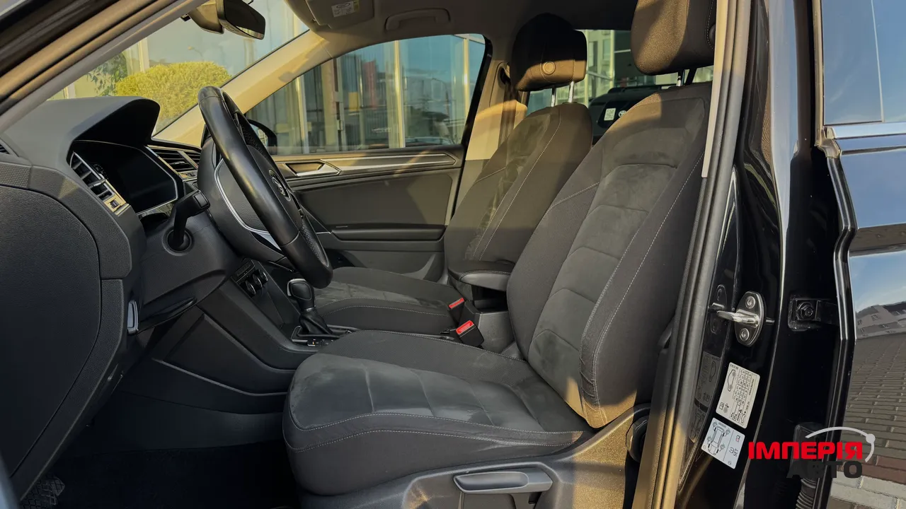 Volkswagen Tiguan - фото 21