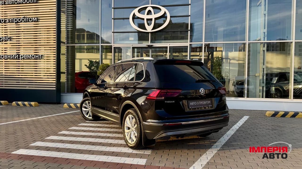 Volkswagen Tiguan - фото 4