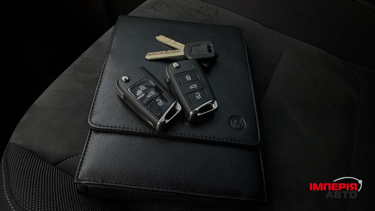 Volkswagen Tiguan - фото 35