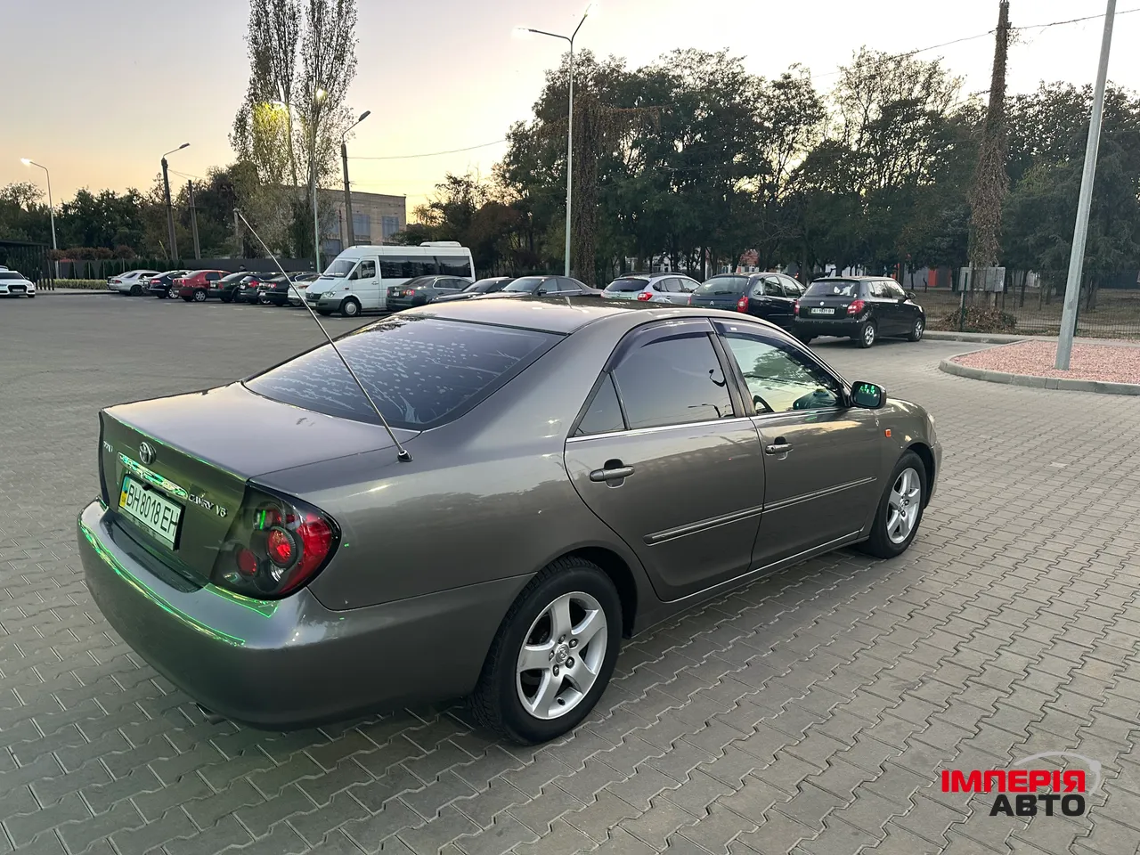 Toyota Camry - фото 5