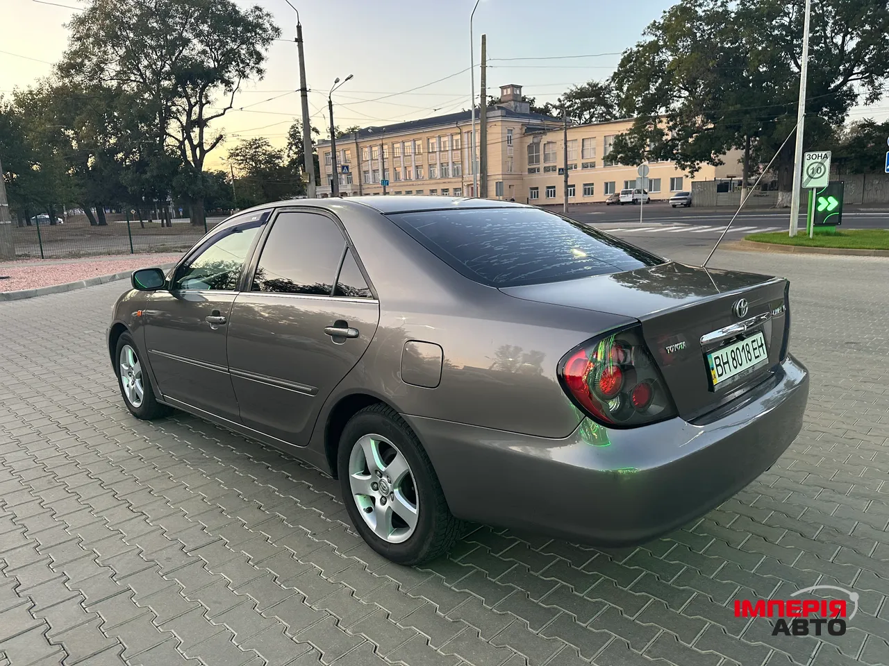 Toyota Camry - фото 6