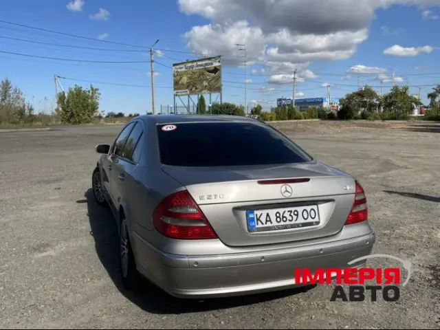 Mercedes-Benz E-Класс - фото 4