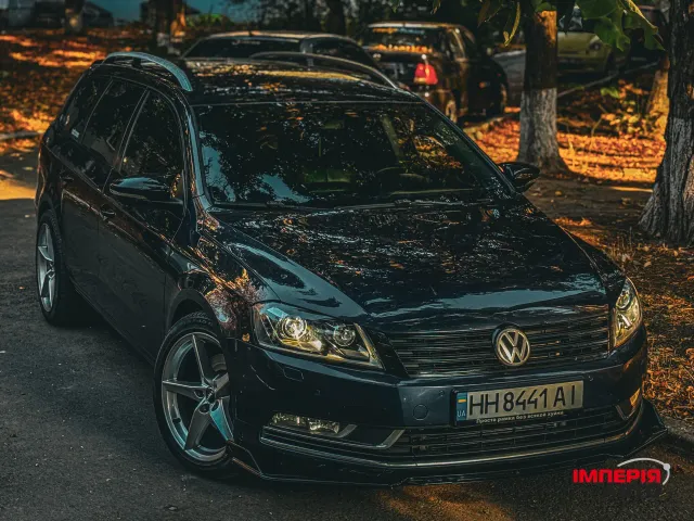 Volkswagen Passat - фото 2