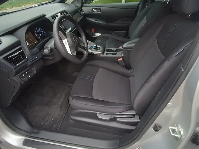 Nissan Leaf - фото 5