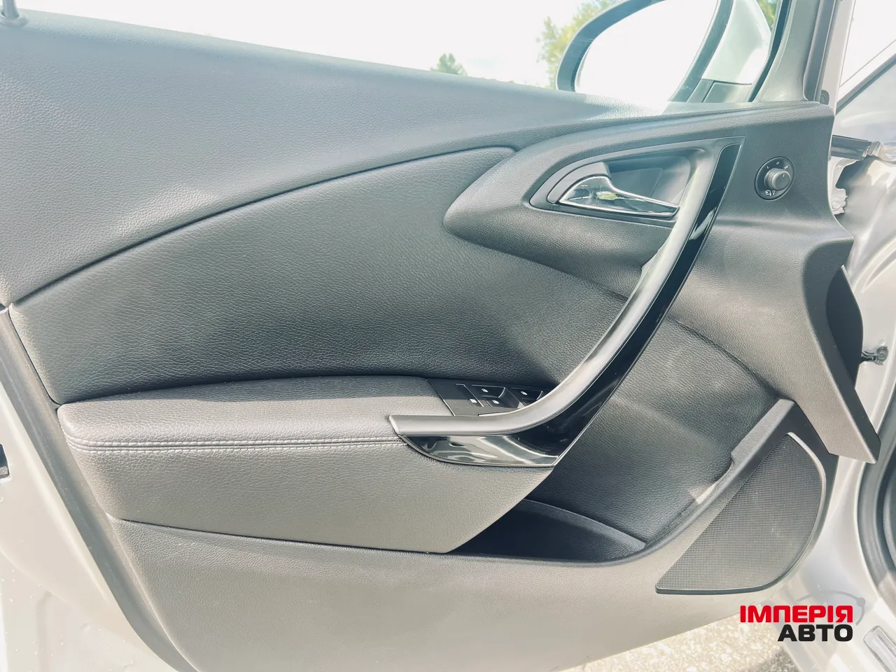 Opel Astra - фото 8