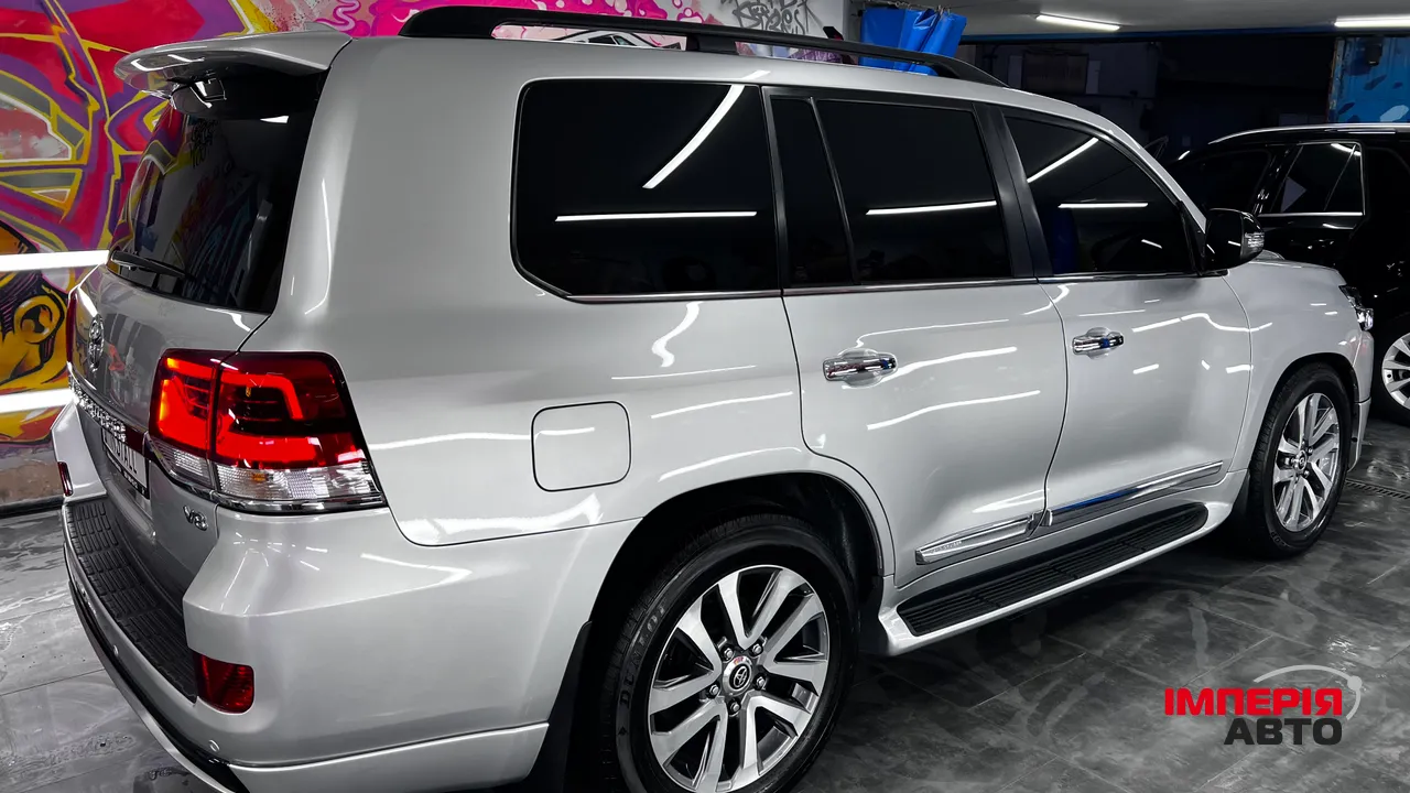 Toyota Land Cruiser - фото 9