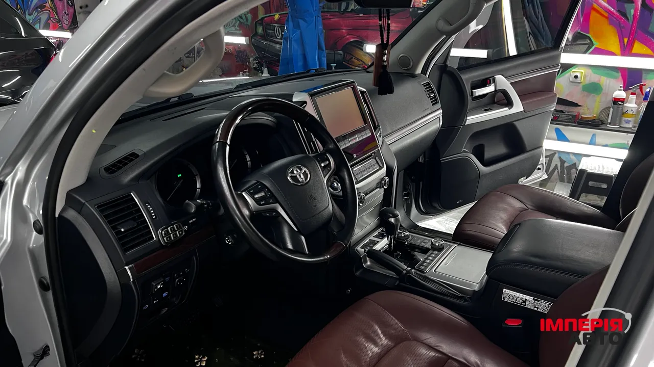 Toyota Land Cruiser - фото 15