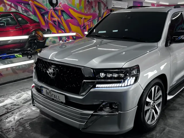 Toyota Land Cruiser - фото 1