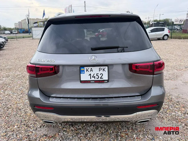 Mercedes-Benz GLB - фото 3