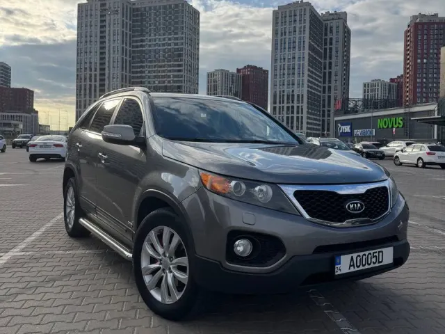 Kia Sorento - фото 1