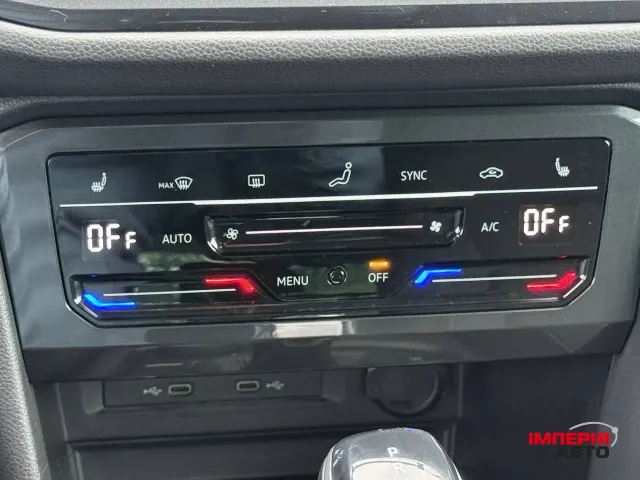 Volkswagen Tiguan - фото 5
