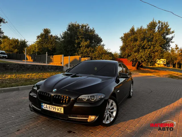 BMW 5 серії - фото 1