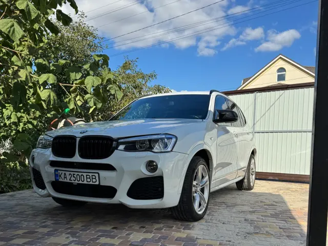 BMW X3 - фото 1