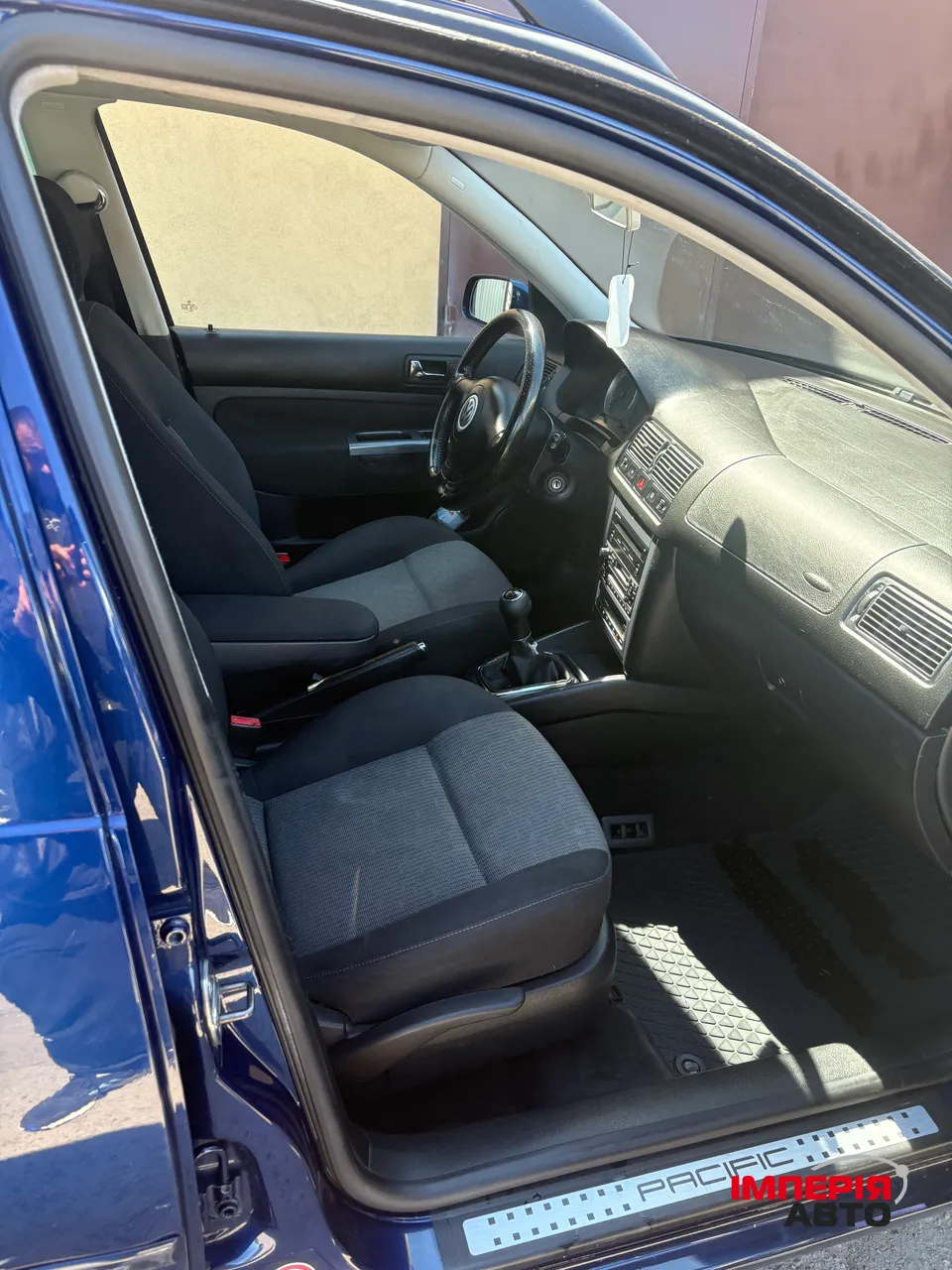 Volkswagen Golf - фото 11