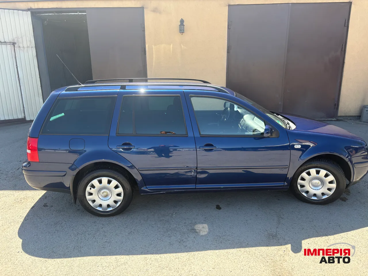 Volkswagen Golf - фото 1