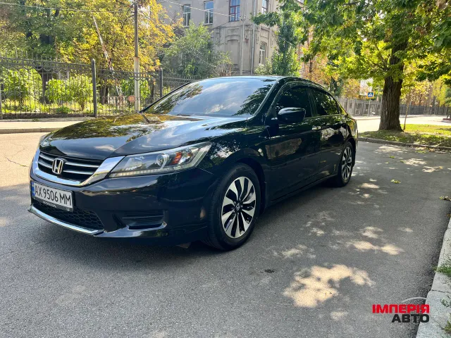 Honda Accord - фото 1