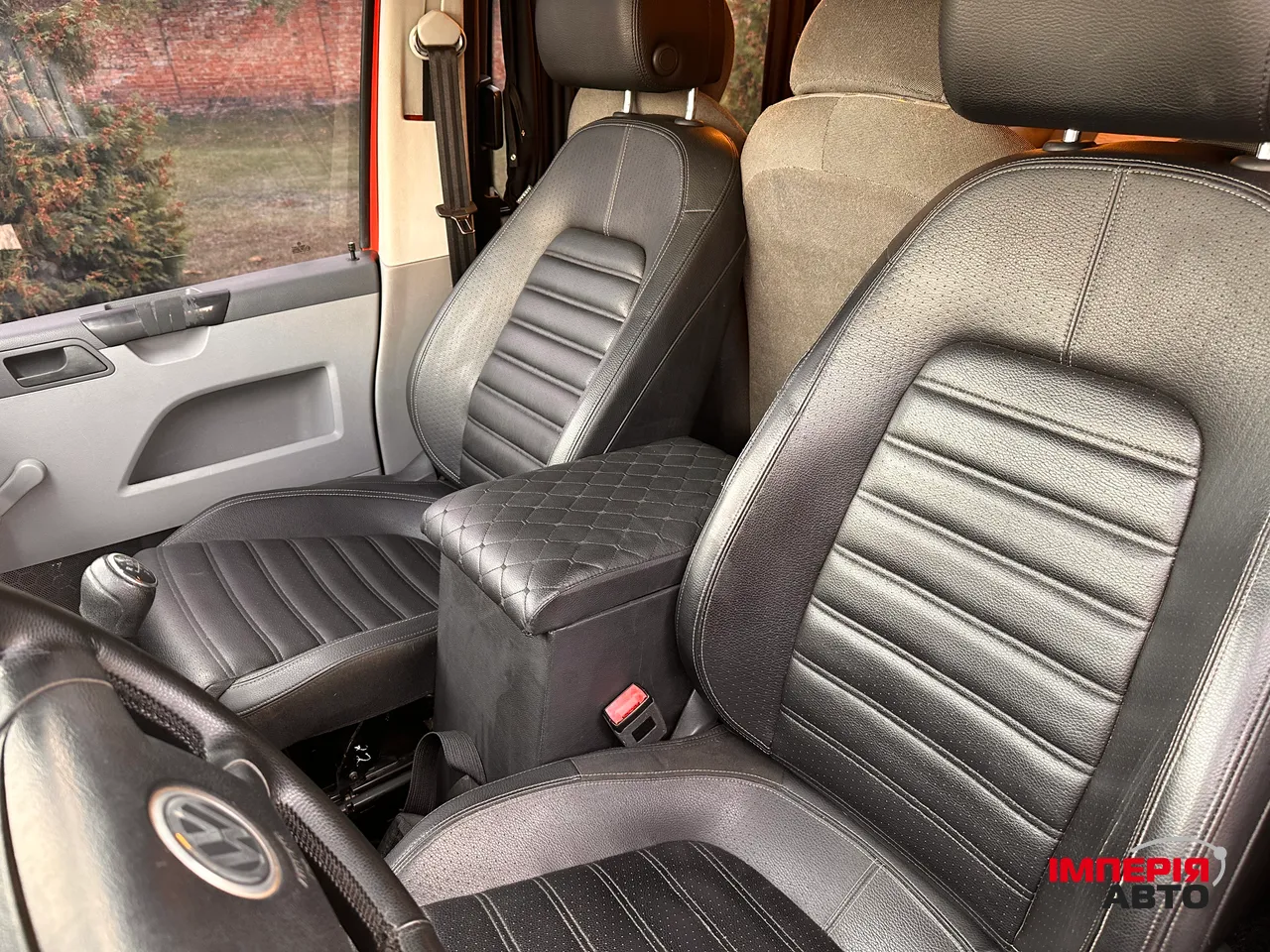 Volkswagen Transporter - фото 29