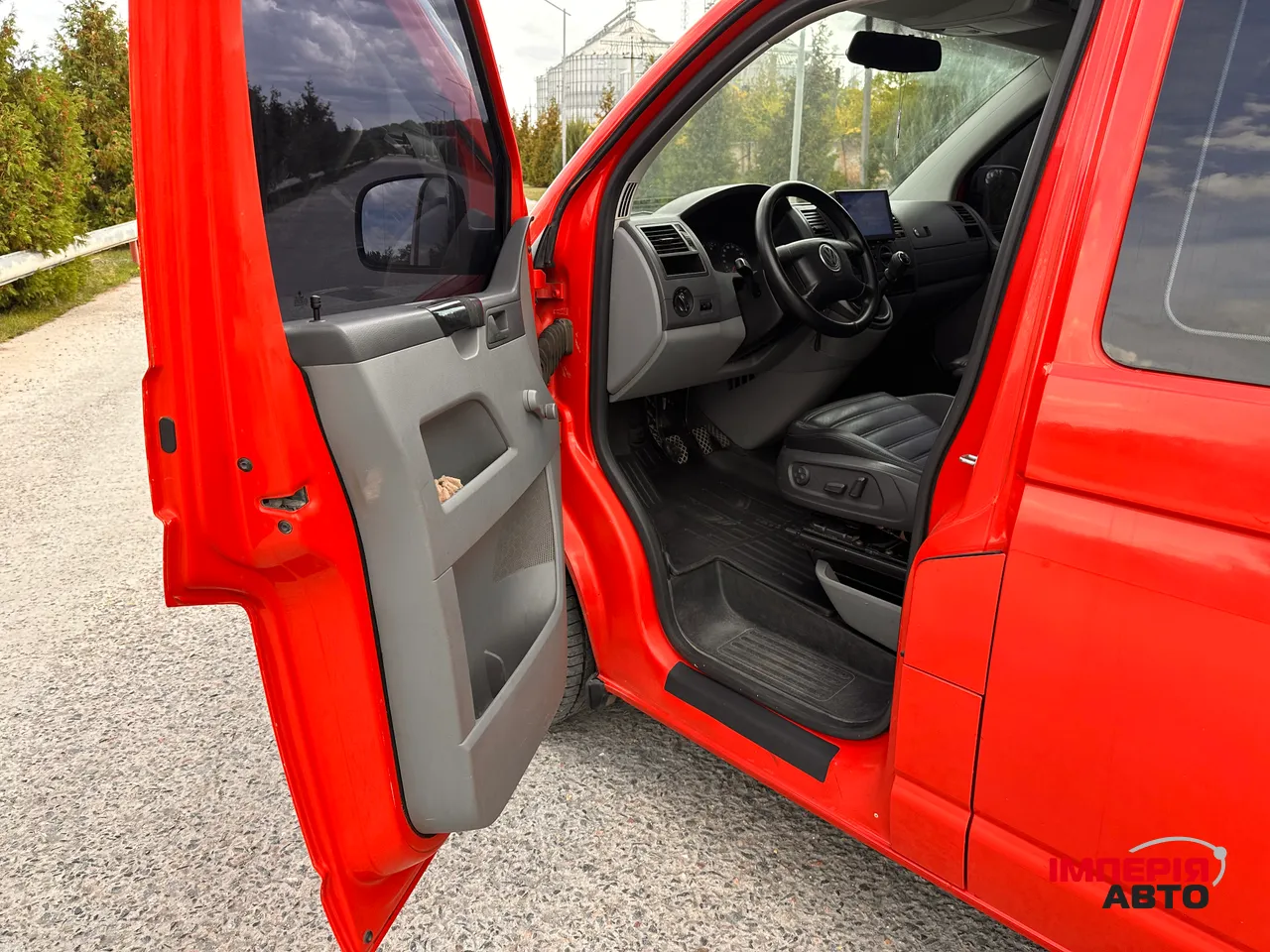 Volkswagen Transporter - фото 10