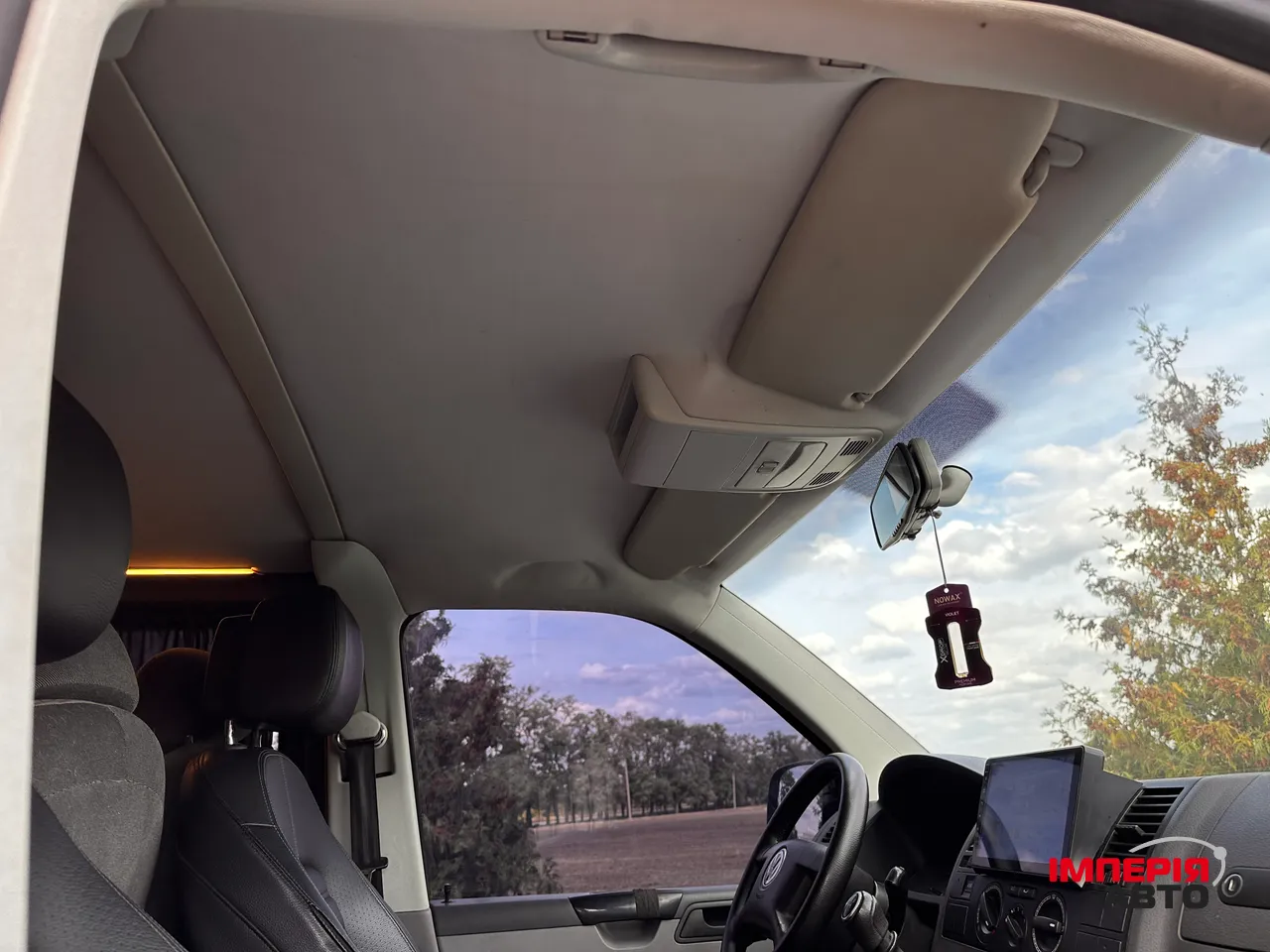 Volkswagen Transporter - фото 12