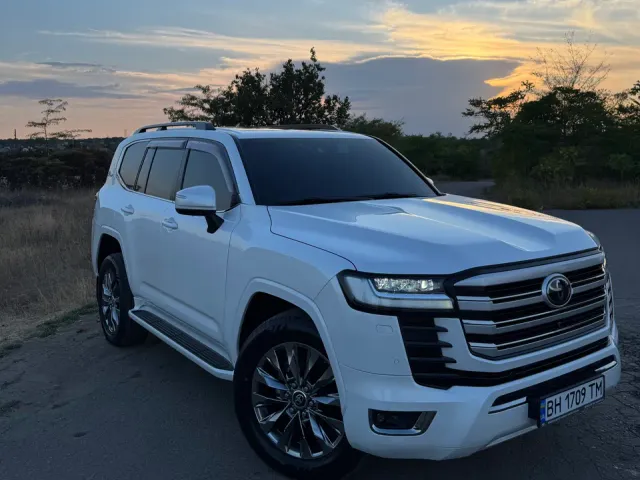 Toyota Land Cruiser - фото 1