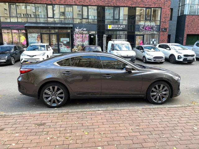Mazda 6 - фото 3