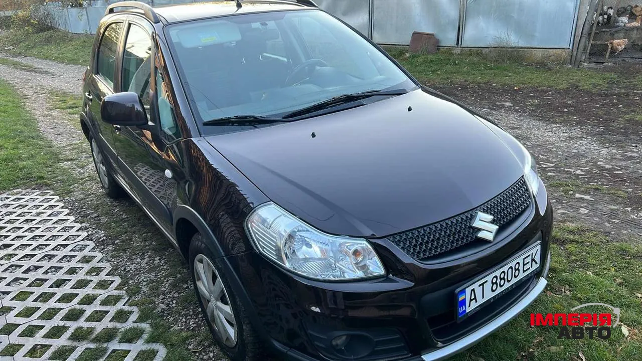 Suzuki SX4 - фото 1