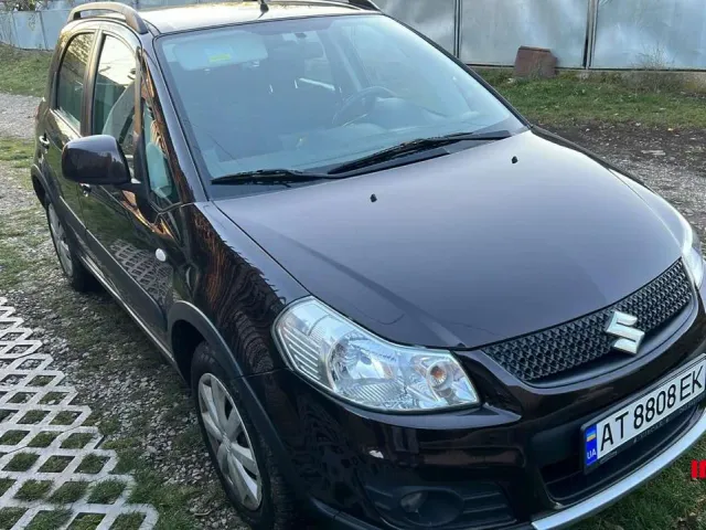 Suzuki SX4 - фото 1