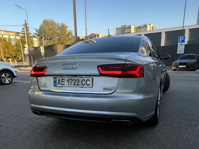 Audi A6 - фото 5
