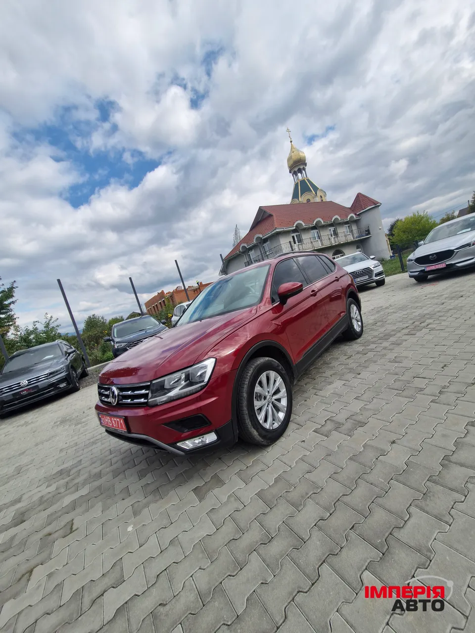 Volkswagen Tiguan - фото 1
