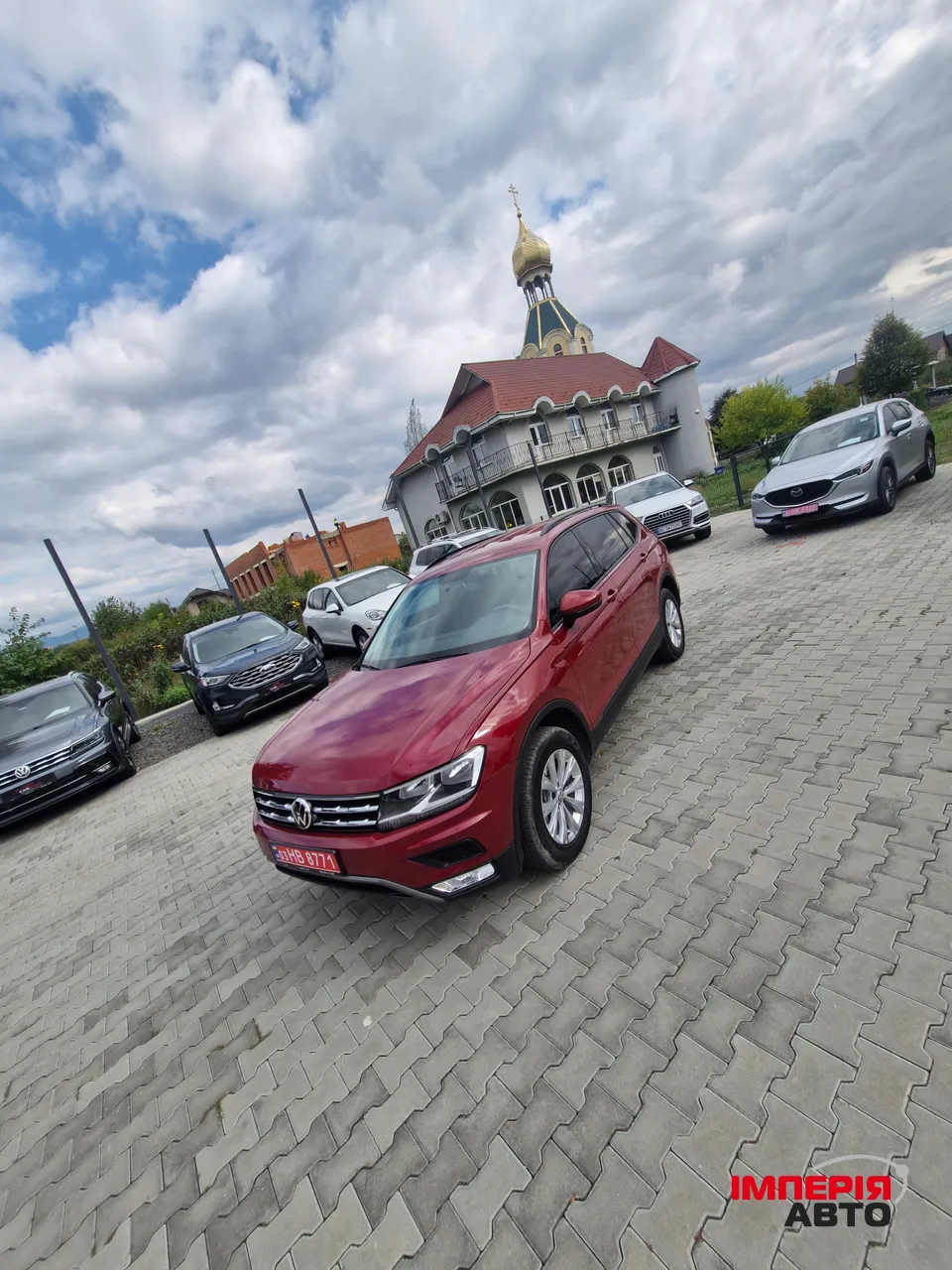 Volkswagen Tiguan - фото 9