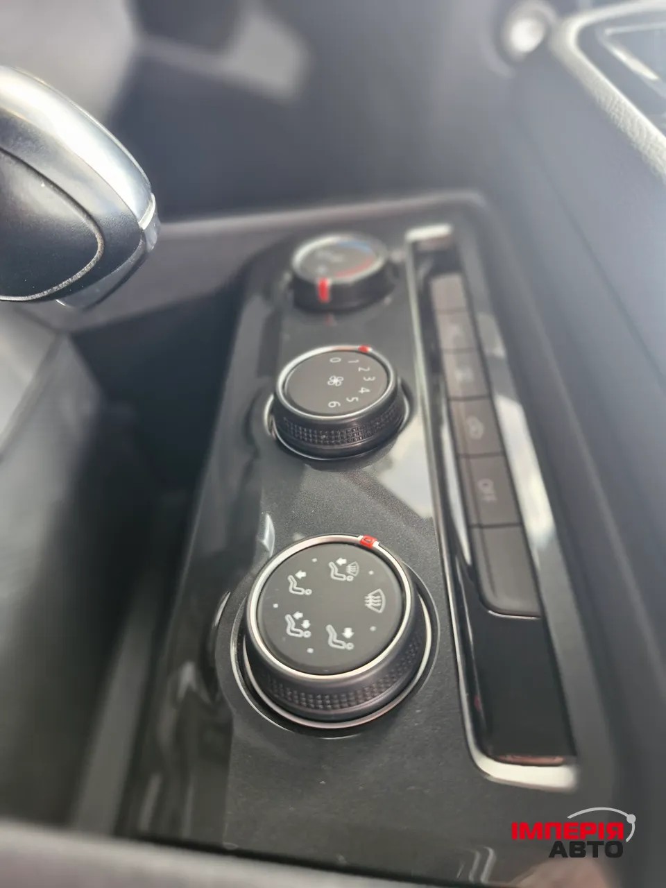 Volkswagen Tiguan - фото 37