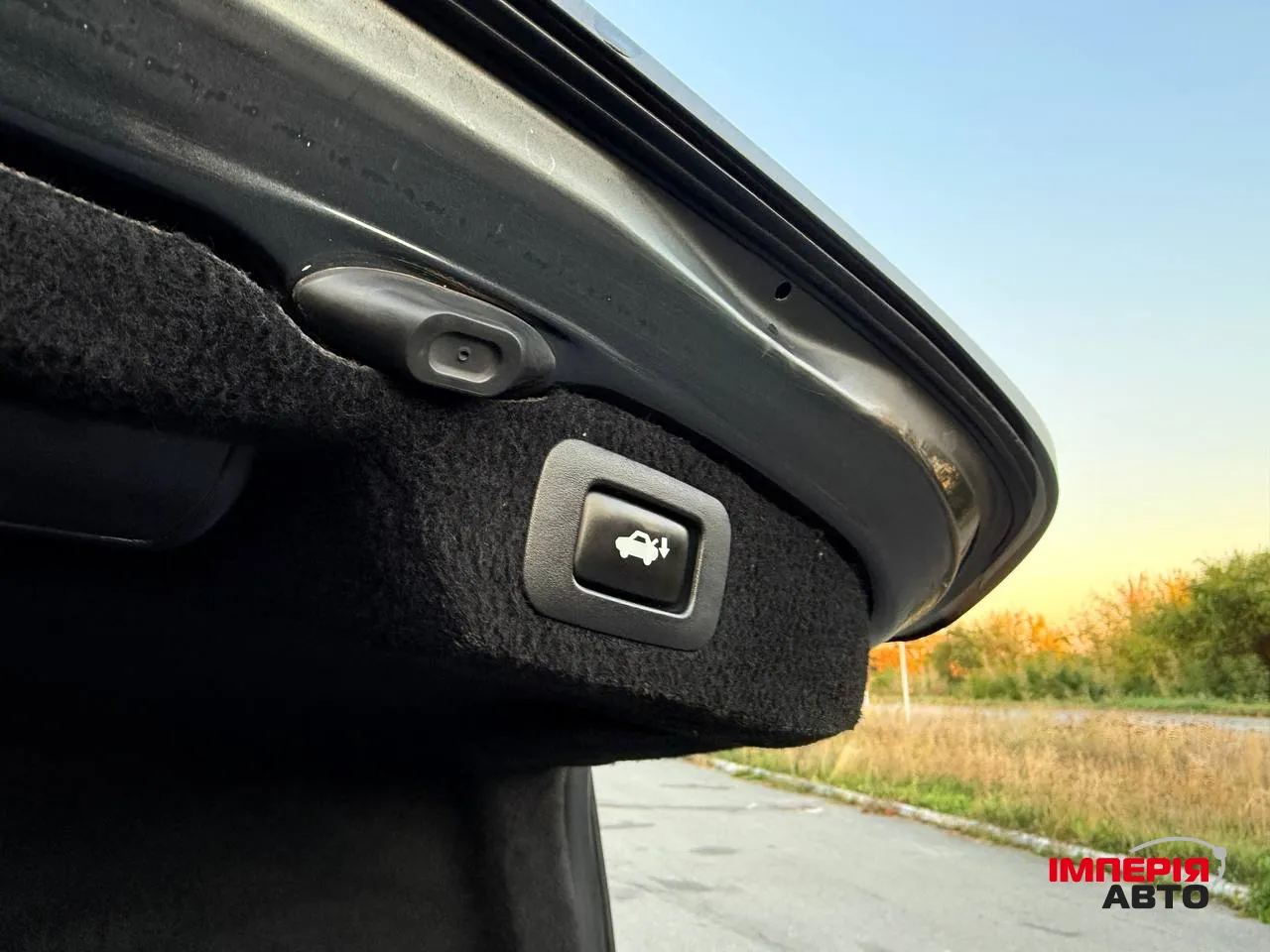 Lexus LS - фото 19